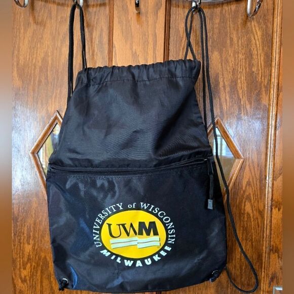 Back Pack Nylon Duffle Book Bag UWM Milwaukee University of Wisconsin - Picture 1 of 6